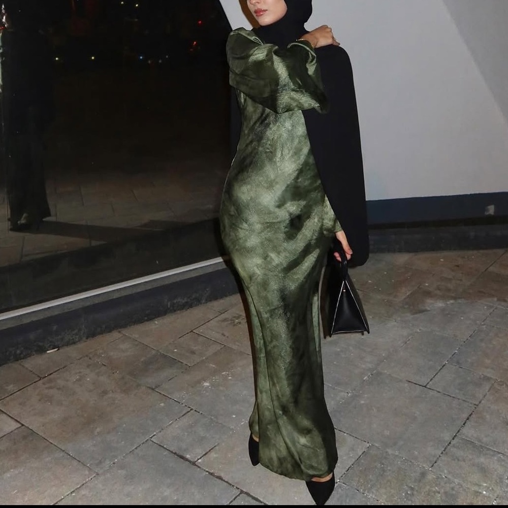 PODUR -Emerald dark sea satin dress
